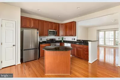 15969 Canada Goose Loop, Woodbridge, VA 22191 - Photo 5