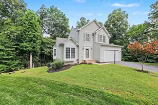 5641 Eppes Island Pl, Manassas, VA 20112 - Photo 1
