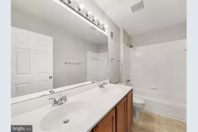 5641 Eppes Island Place, Manassas, VA 20112 - Photo 11
