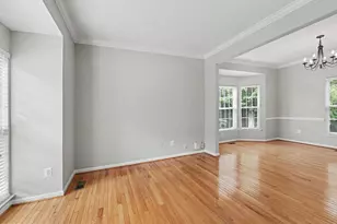 5641 Eppes Island Pl, Manassas, VA 20112 - Photo 9