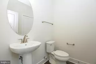 6722 Upland Mnr Dr, Gainesville, VA 20155 - Photo 37