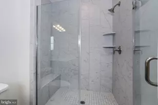 6722 Upland Mnr Dr, Gainesville, VA 20155 - Photo 19