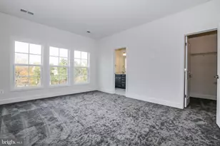 6722 Upland Mnr Dr, Gainesville, VA 20155 - Photo 25