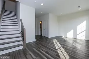 6722 Upland Mnr Dr, Gainesville, VA 20155 - Photo 35