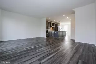 6722 Upland Mnr Dr, Gainesville, VA 20155 - Photo 13