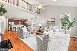 13439 Fieldstone Way, Gainesville, VA 20155 - Photo 9
