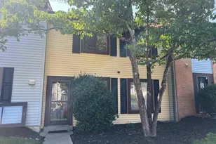 2555 Fox Ridge Ct, Woodbridge, VA 22192 - Photo 1