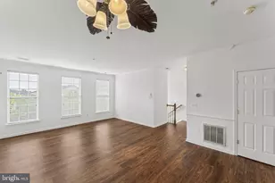 15541 John Diskin Cir, Woodbridge, VA 22191 - Photo 7