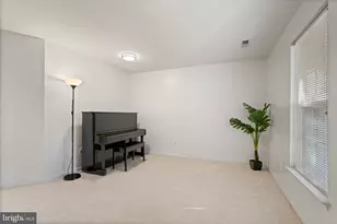 1275 Corbett Pl, Woodbridge, VA 22191 - Photo 11