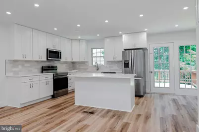 12703 Lockleven Lane, Woodbridge, VA 22192 - Photo 9