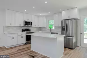 12703 Lockleven Ln, Woodbridge, VA 22192 - Photo 11