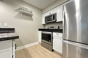 12103 Salemtown Dr, Woodbridge, VA 22192 - Photo 7