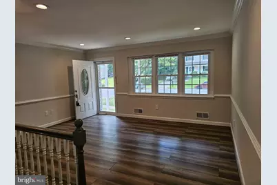 12519 Oakwood Drive, Woodbridge, VA 22192 - Photo 5