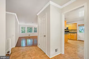 12204 Harbor Dr, Woodbridge, VA 22192 - Photo 5