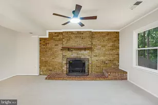 12204 Harbor Dr, Woodbridge, VA 22192 - Photo 29