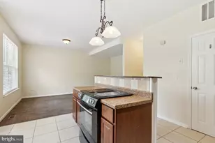 6178 Oaklawn Ln, Woodbridge, VA 22193 - Photo 7