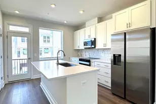 13797 Chrisswind Ave, Woodbridge, VA 22191 - Photo 3