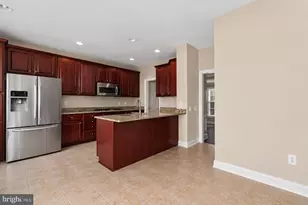 2190 Oberlin Dr, Woodbridge, VA 22191 - Photo 3
