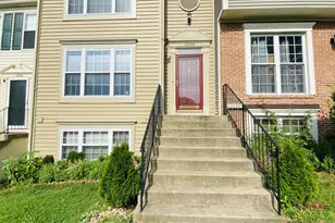 12888 Hunterbrook Dr, Woodbridge, VA 22192 - Photo 3