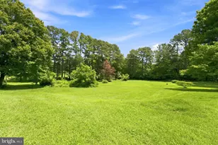 8010 Hillcrest Dr, Manassas, VA 20111 - Photo 3