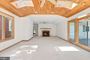 8010 Hillcrest Dr, Manassas, VA 20111 - Photo 23