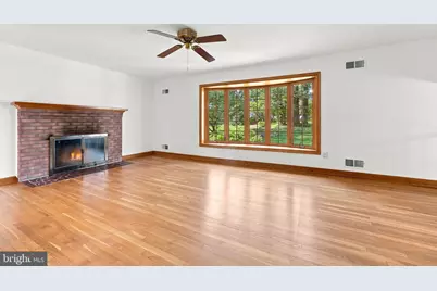8010 Hillcrest Drive, Manassas, VA 20111 - Photo 41