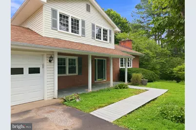 8010 Hillcrest Drive, Manassas, VA 20111 - Photo 7