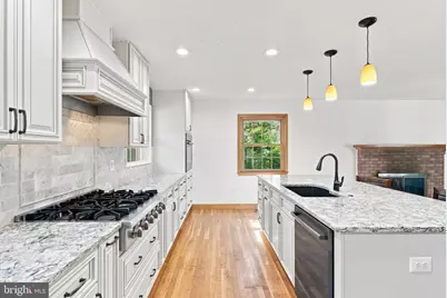 8010 Hillcrest Drive, Manassas, VA 20111 - Photo 33