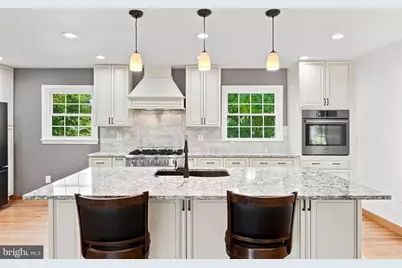 8010 Hillcrest Drive, Manassas, VA 20111 - Photo 39