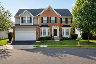 5394 MacDonald Rd, Woodbridge, VA 22193 - Photo 1