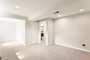 12168 Springwoods Dr, Woodbridge, VA 22192 - Photo 33