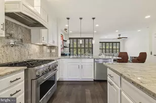 8007 Turtle Crk Cir, Gainesville, VA 20155 - Photo 21