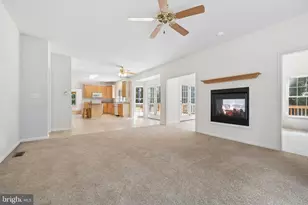 14023 Flagtree Pl, Manassas, VA 20112 - Photo 15