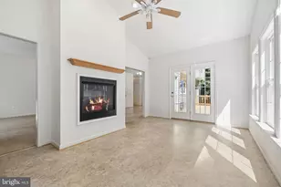 14023 Flagtree Pl, Manassas, VA 20112 - Photo 17