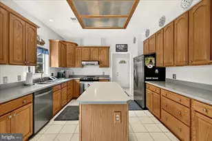 4228 Misty Ridge Dr, Haymarket, VA 20169 - Photo 17