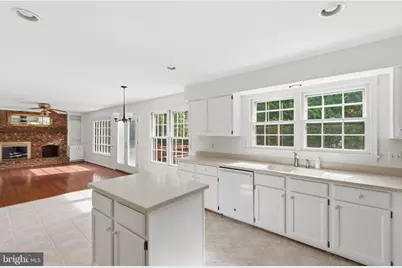 12207 Knightsbridge Drive, Woodbridge, VA 22192 - Photo 13