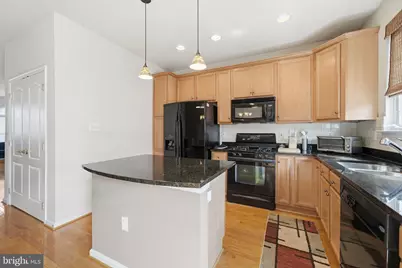 7033 Little Thames Drive, Gainesville, VA 20155 - Photo 25