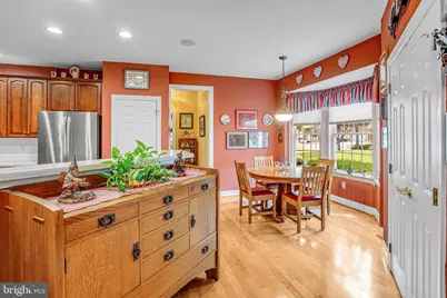 5217 Armour Court, Haymarket, VA 20169 - Photo 7