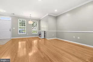 2415 Rainswood Ln, Woodbridge, VA 22191 - Photo 5