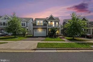 17929 Woods View Dr, Dumfries, VA 22026 - Photo 1