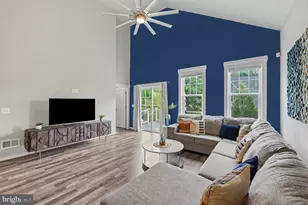 17929 Woods View Dr, Dumfries, VA 22026 - Photo 7