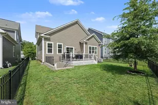 17929 Woods View Dr, Dumfries, VA 22026 - Photo 29