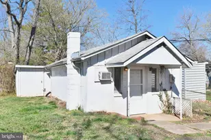 9001 Yorkshire Ln, Manassas, VA 20110 - Photo 1