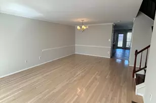 2740 Winston Ct, Woodbridge, VA 22191 - Photo 3