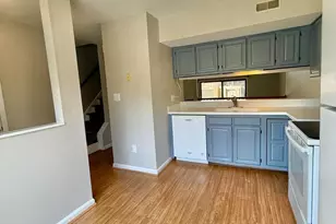 18028 Olde Port Ln, Triangle, VA 22172 - Photo 5