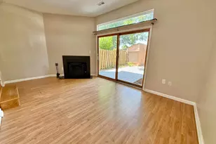 18028 Olde Port Ln, Triangle, VA 22172 - Photo 13