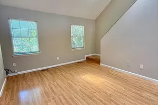 18028 Olde Port Ln, Triangle, VA 22172 - Photo 17