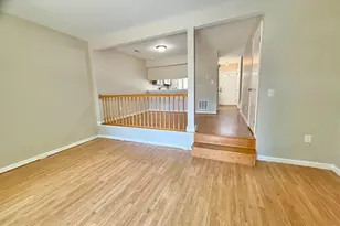 18028 Olde Port Ln, Triangle, VA 22172 - Photo 9
