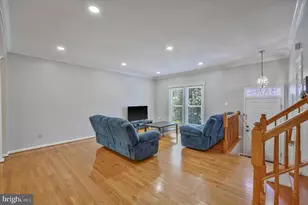 16808 Capon Tree Ln, Woodbridge, VA 22191 - Photo 5