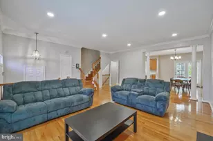 16808 Capon Tree Ln, Woodbridge, VA 22191 - Photo 7